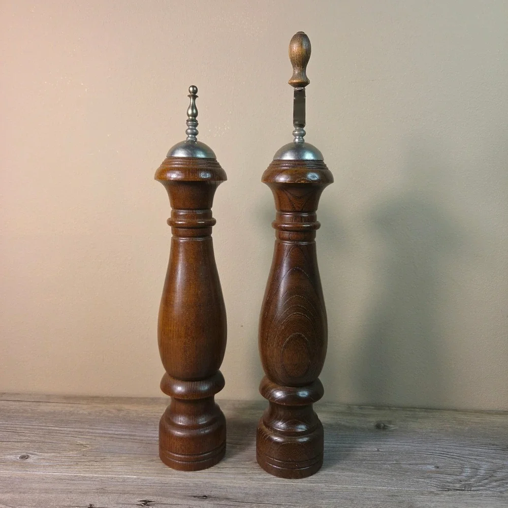 VTG Woodcrest by Styson Pepper Mill Salt Shaker Set Wood Japan MCM Grinder 10